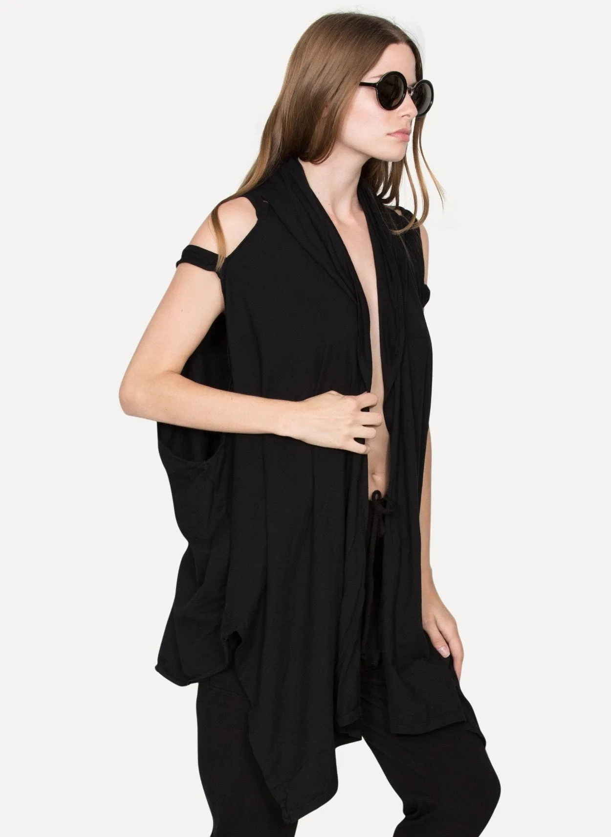 18.342.251R  Hooded Sleeveless Wrap