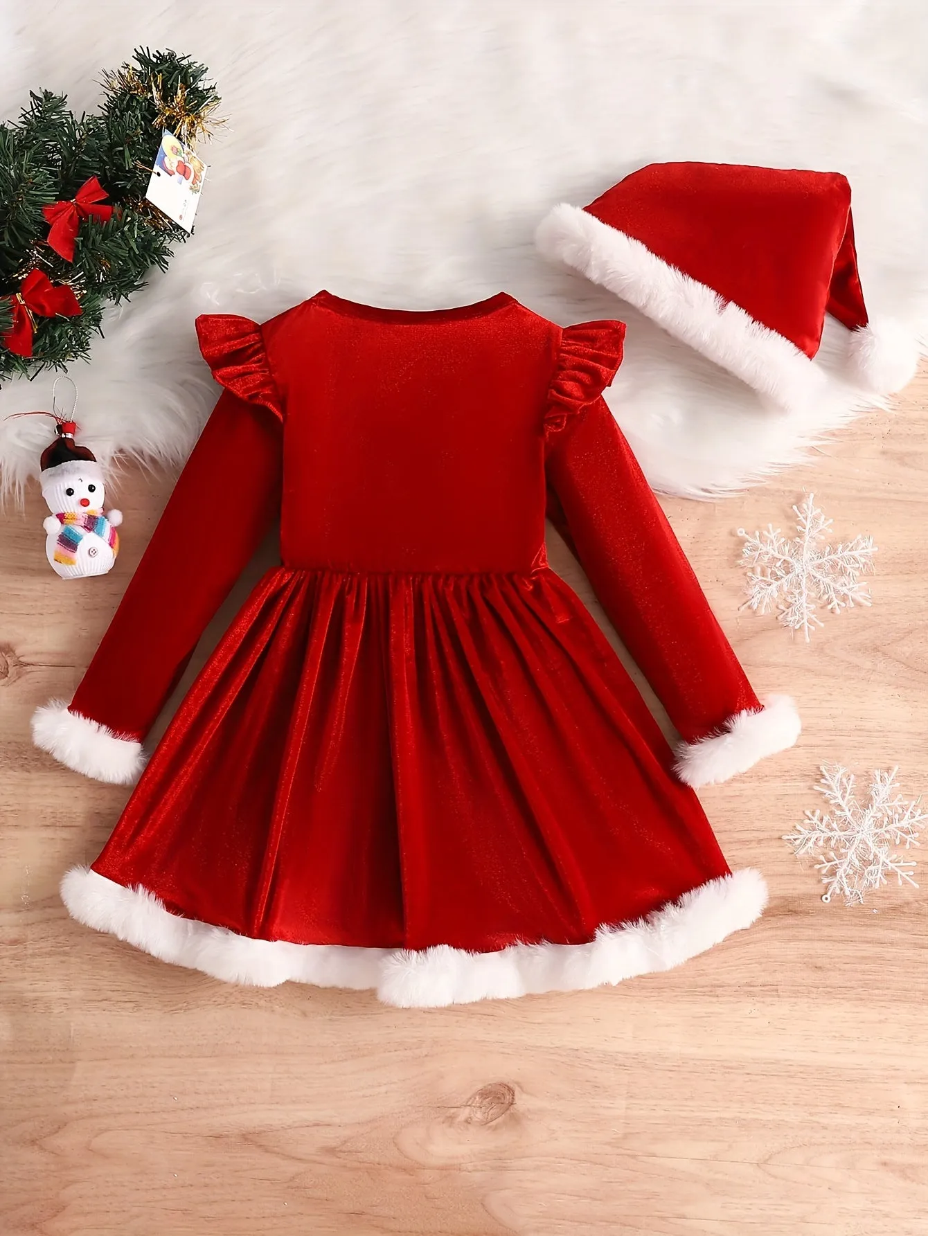 Christmas Velvet Girls Dress and Hat Set - Stretchy Long Sleeve, Contrast Cuffs, Holiday Party Outfit, Festive Gift for Little Princess, Velvet Fabric, Soft and Comfortable, Perfect for Christmas Celebrations and Holiday Parties