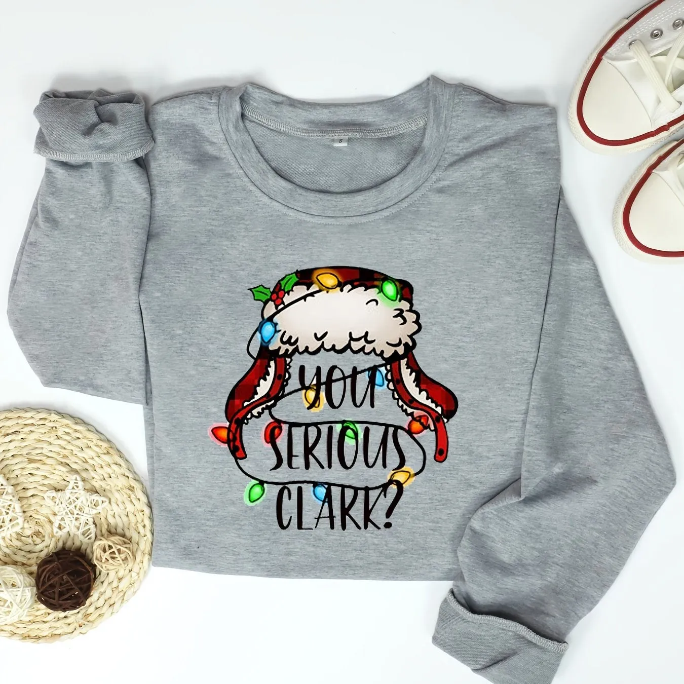 Cozy Festive Graphic Print Crew Neck Sweatshirt - Soft Casual Long Sleeve Drop Shoulder Design, Relaxed Fit, Women's Winter Clothing for Holiday Season