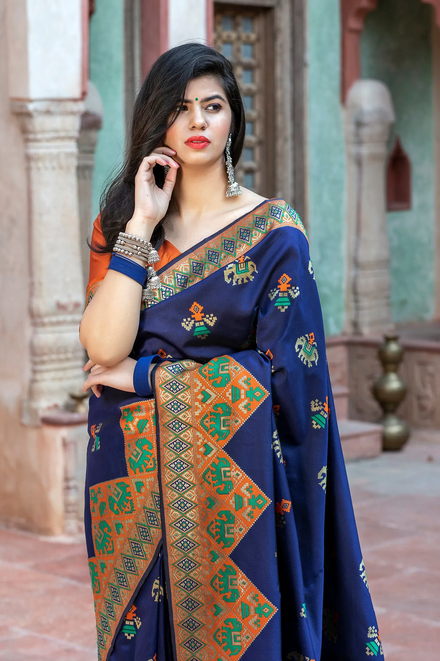 Designer Patola Silk Traditional Saree With Rich Pallu And Zari Woven Work Saree For Women | Wedding Wear Party Wear Indian Saree