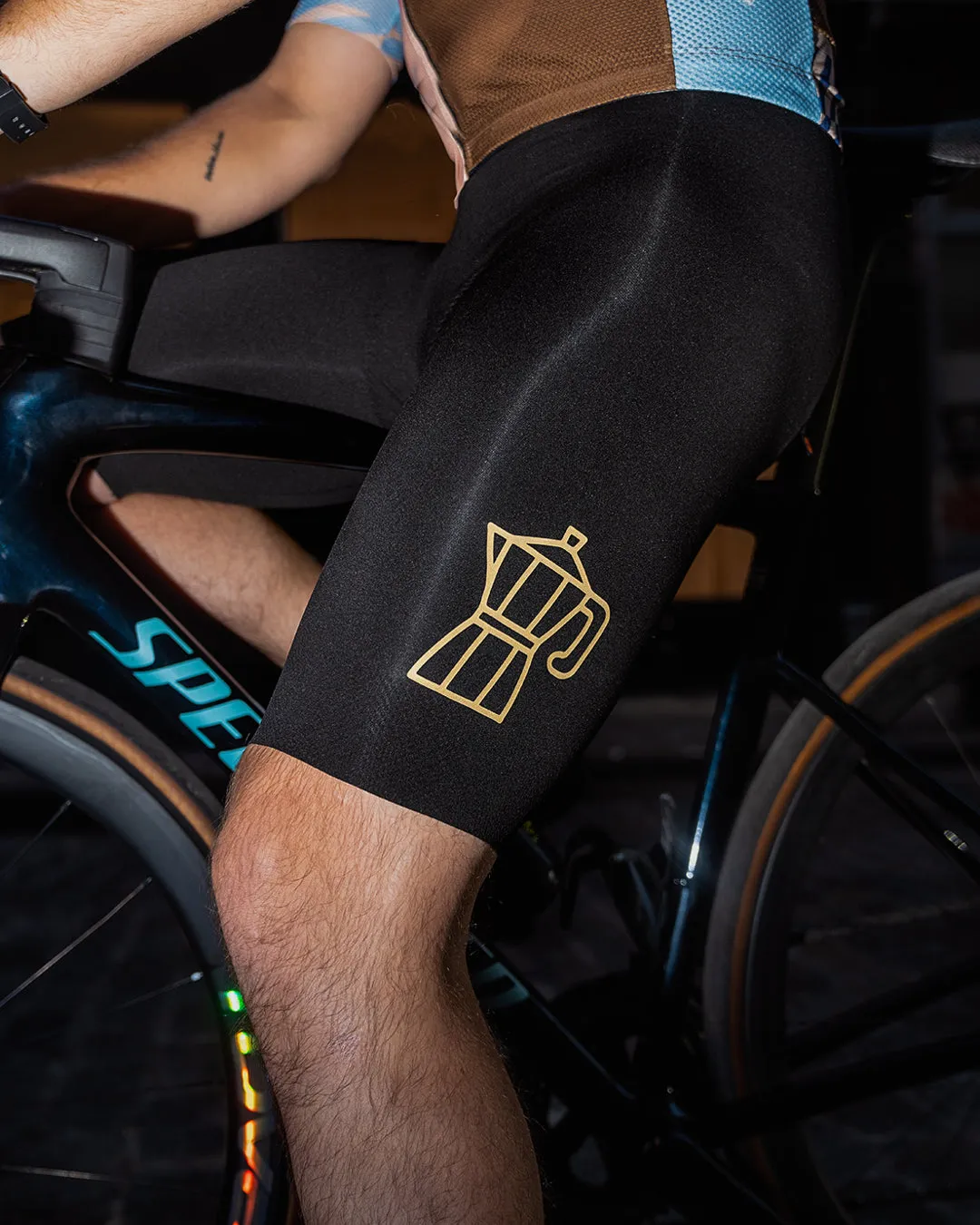 Espresso Seamless Bibs