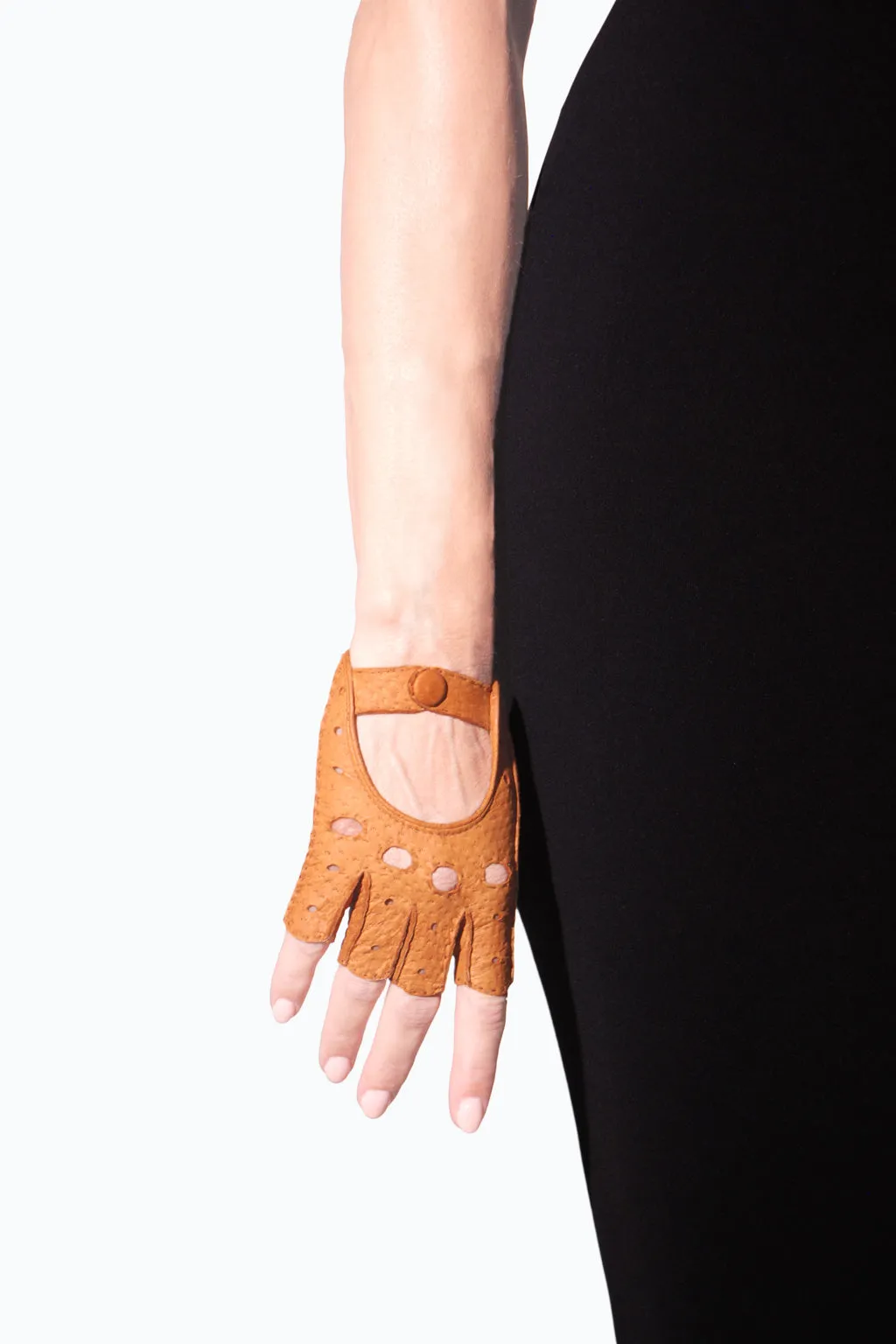 Fingerless peccary driving gloves