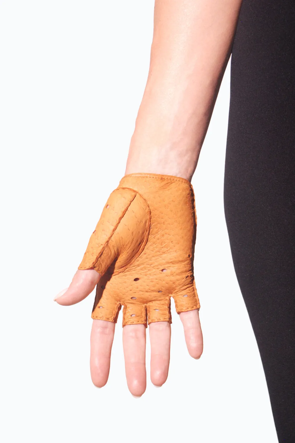 Fingerless peccary driving gloves