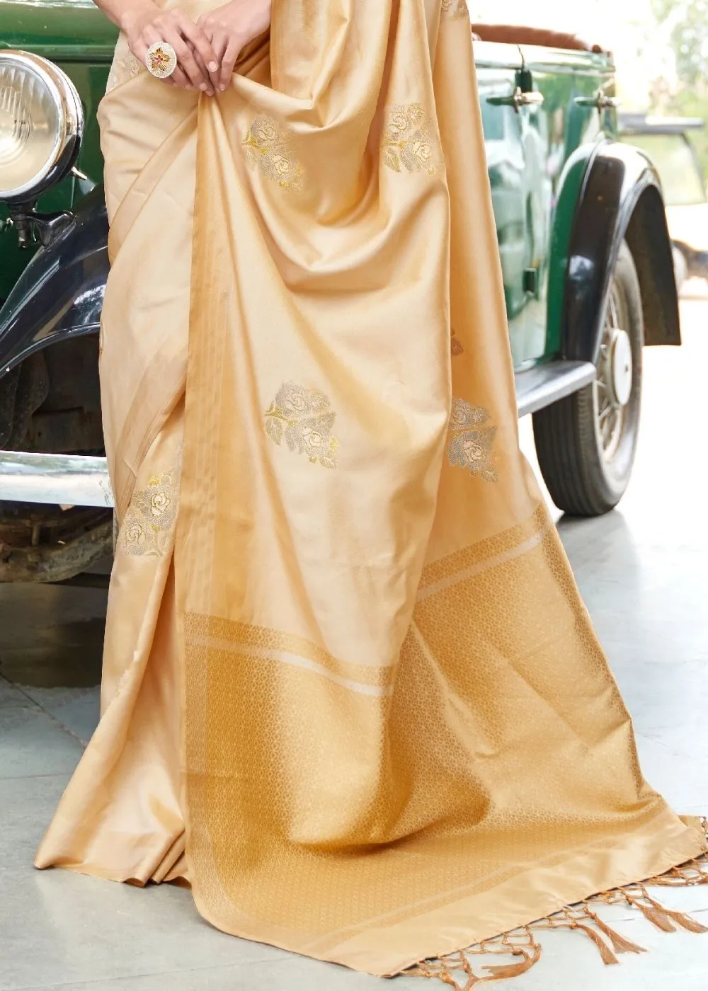 Golden Zari Butta Banarasi-Chanderi Fusion Silk Saree