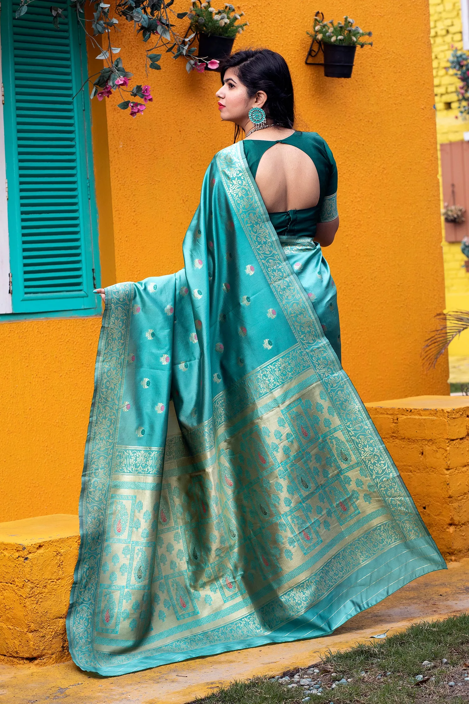 Green Golden Banarasi Silk Festival Wear Saree With Blouse