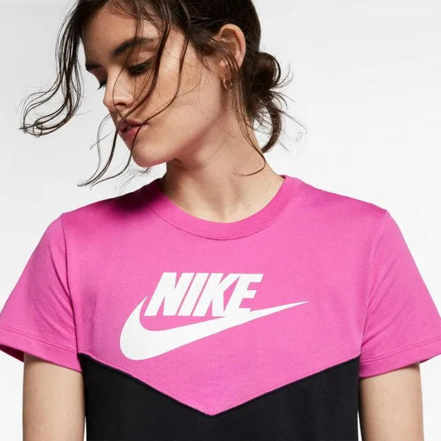 Nike Women&#39;s Lifestyle Ar2513-013 W Nsw Hrtg Top Ss Su19 T-Shirt