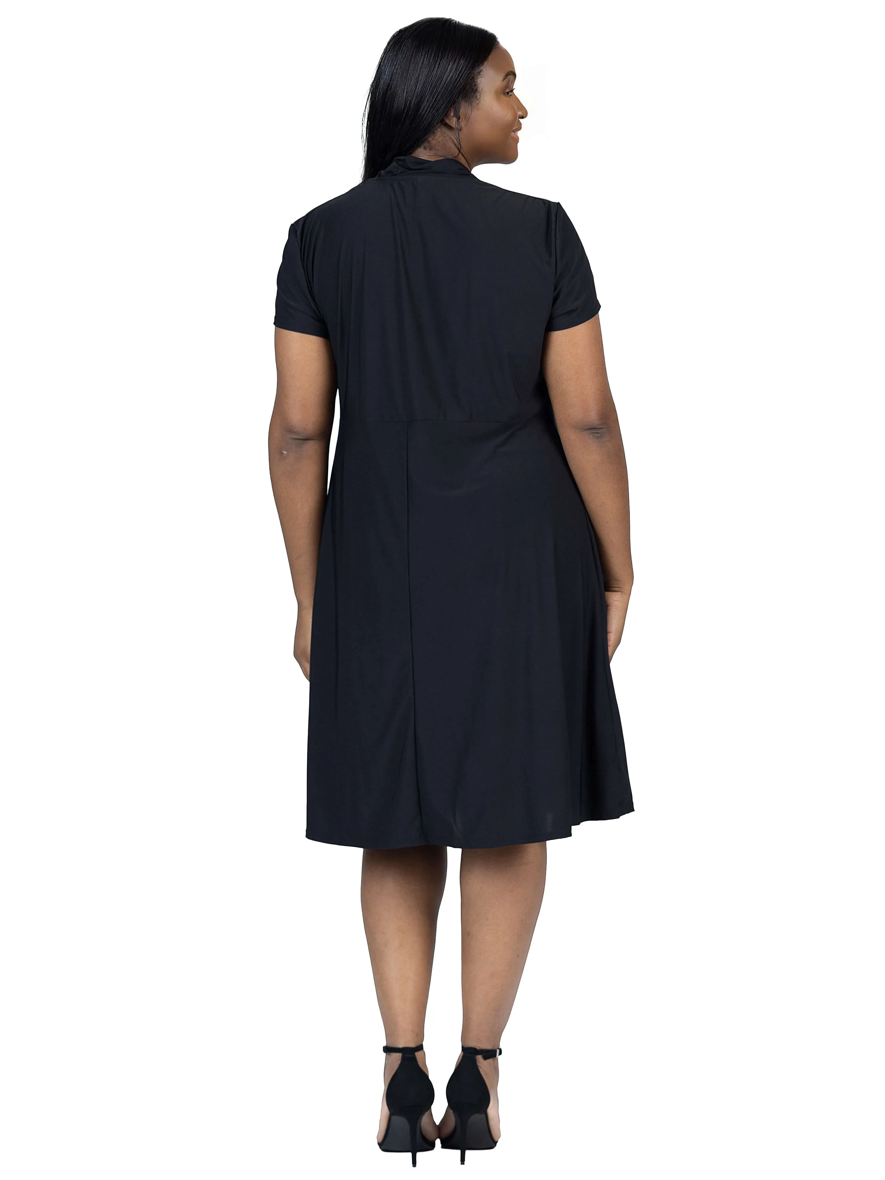 Plus Size Short Sleeve Knee Length V Neck Rouched Wrap Dress