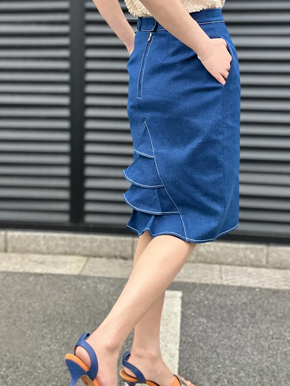 Retro Blue Denim Ruffled Back Knee Length Fitted Skirt