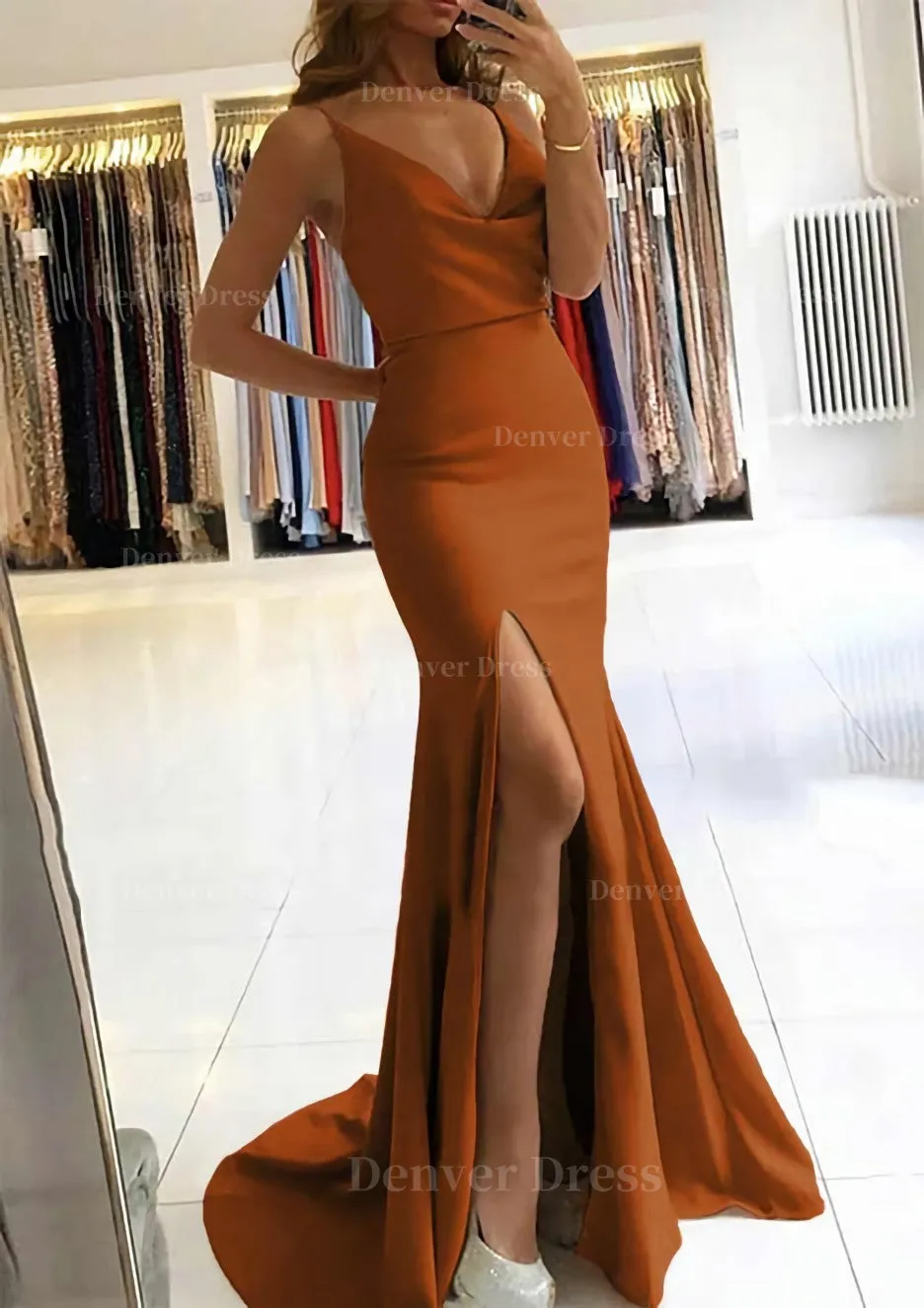 Trumpet/Mermaid V Neck Sleeveless Sweep Train Satin Prom Dress