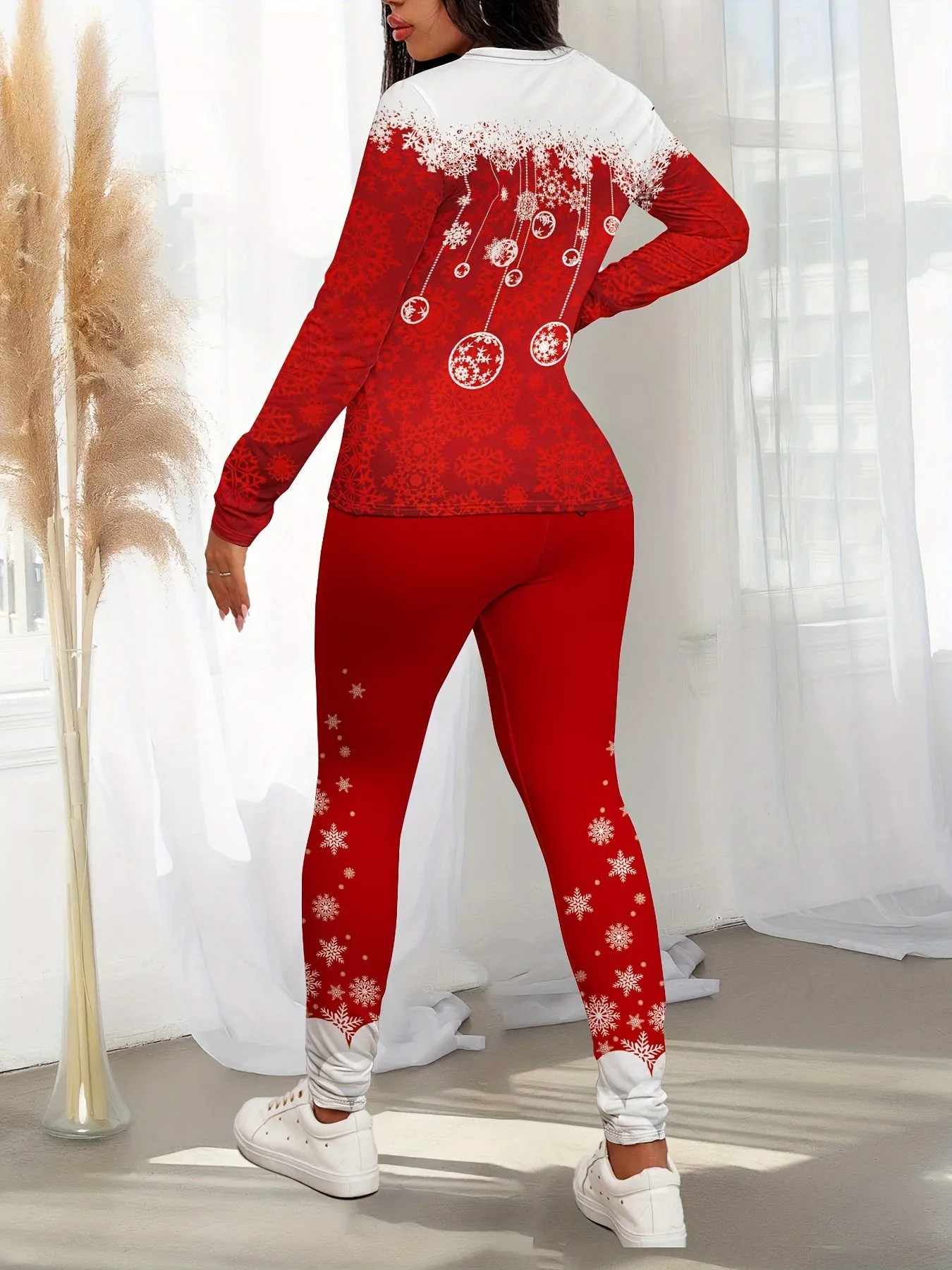 Women's Festive Christmas Print Two-Piece Set - Long Sleeve Crew Neck Tee & Stretchy Leggings, Machine Washable